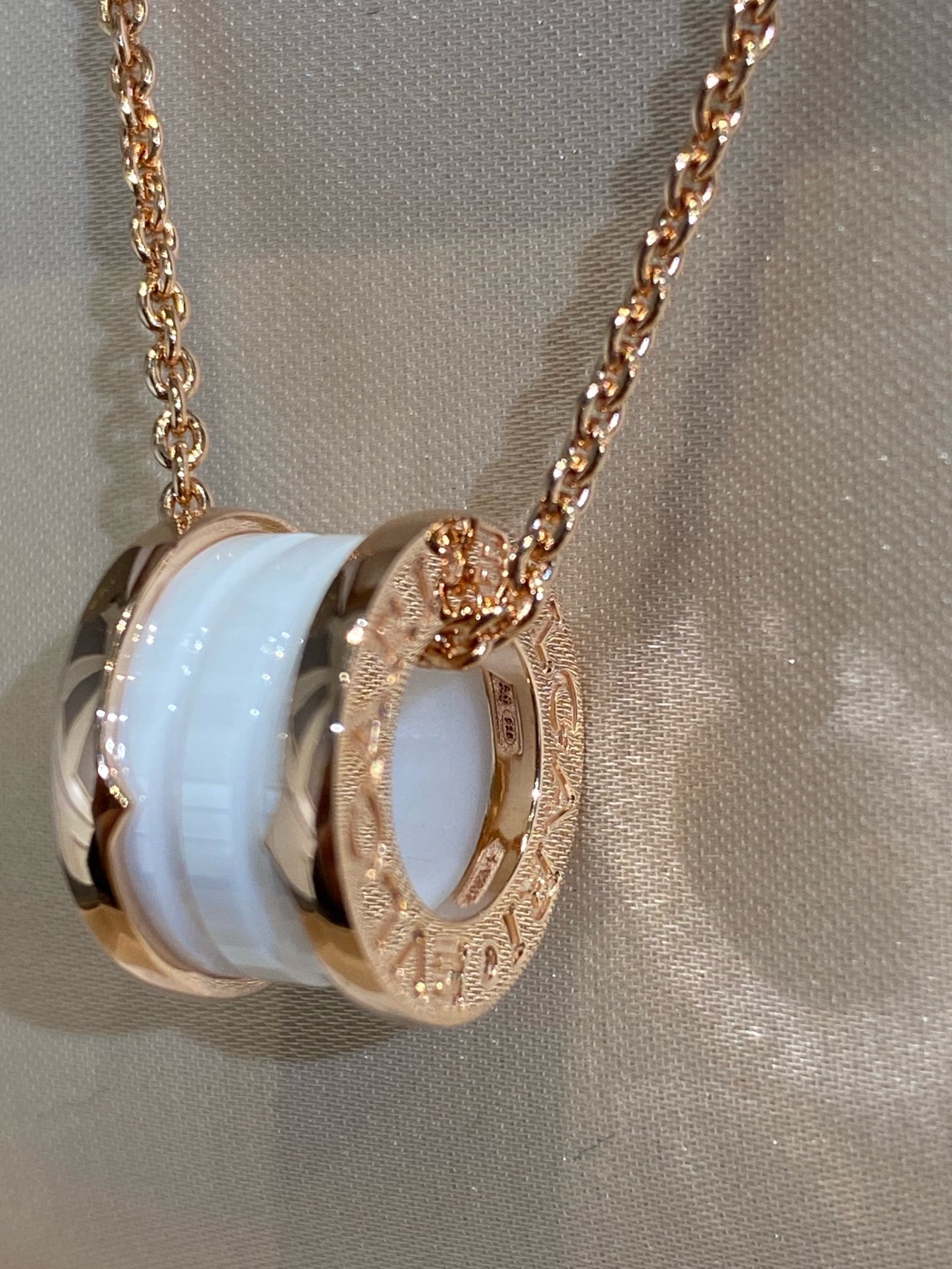 [Shinejoy]ZERO 1 WHITE CERAMIC PINK GOLD NECKLACE