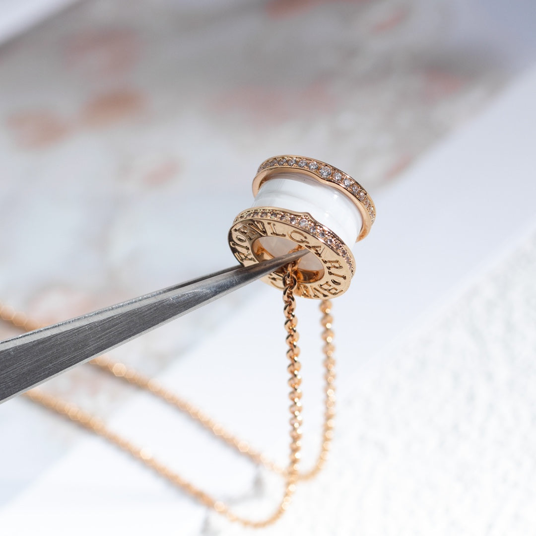[Shinejoy]ZERO 1 WHITE CERAMIC PINK GOLD DIAMOND NECKLACE