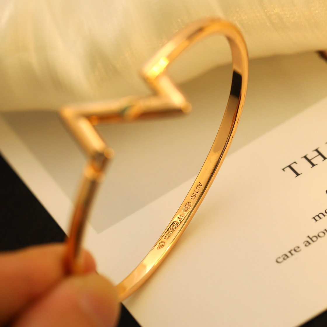 [Shinejoy]VOLTE UPSITE DOWN BRACELET