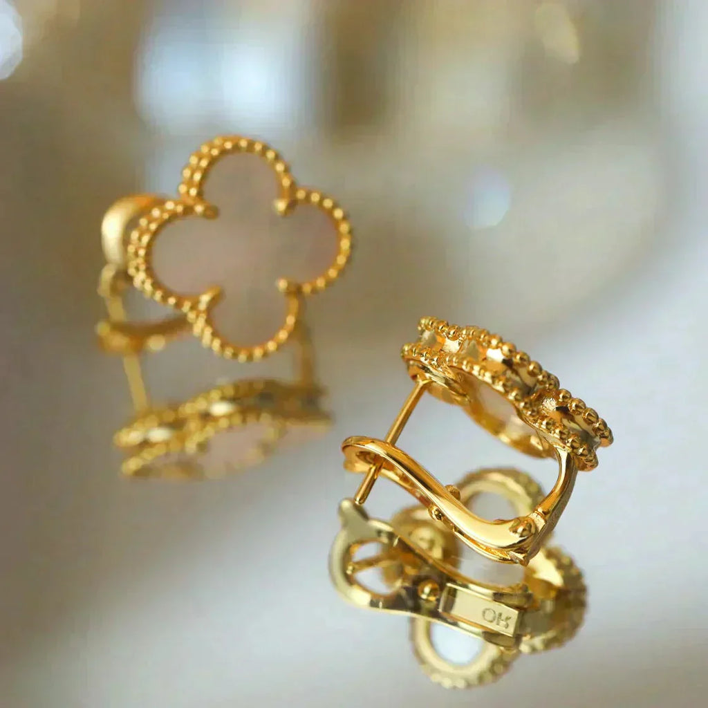 [Shinejoy]Boucles d'oreilles clous CLOVER MEDIUM 1 MOTIFS BLANC MOP