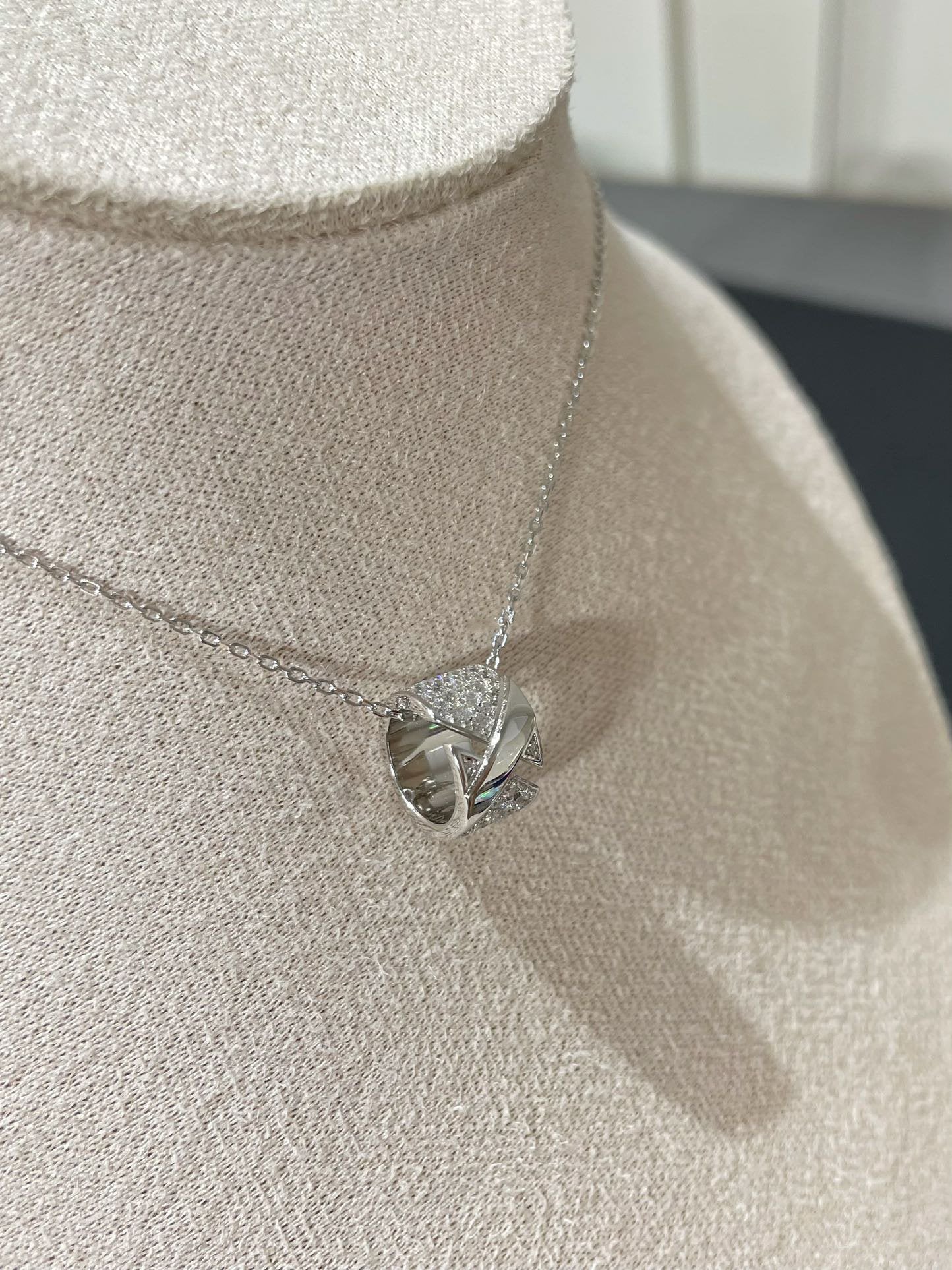 [Shinejoy] COLLIER PAVÉ DE DIAMANTS LIENS EVIDENCE