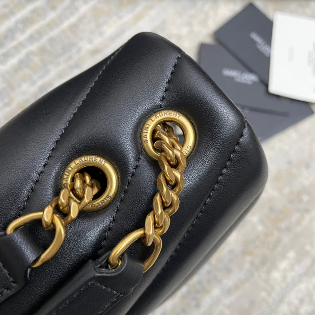 LOULOU PETIT 25 EN CUIR D'AGNEAU NOIR AVEC FERMOIR DORÉ