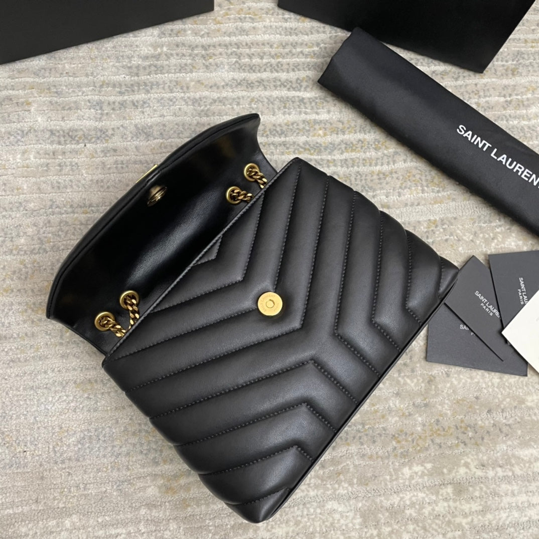 LOULOU PETIT 25 EN CUIR D'AGNEAU NOIR AVEC FERMOIR DORÉ