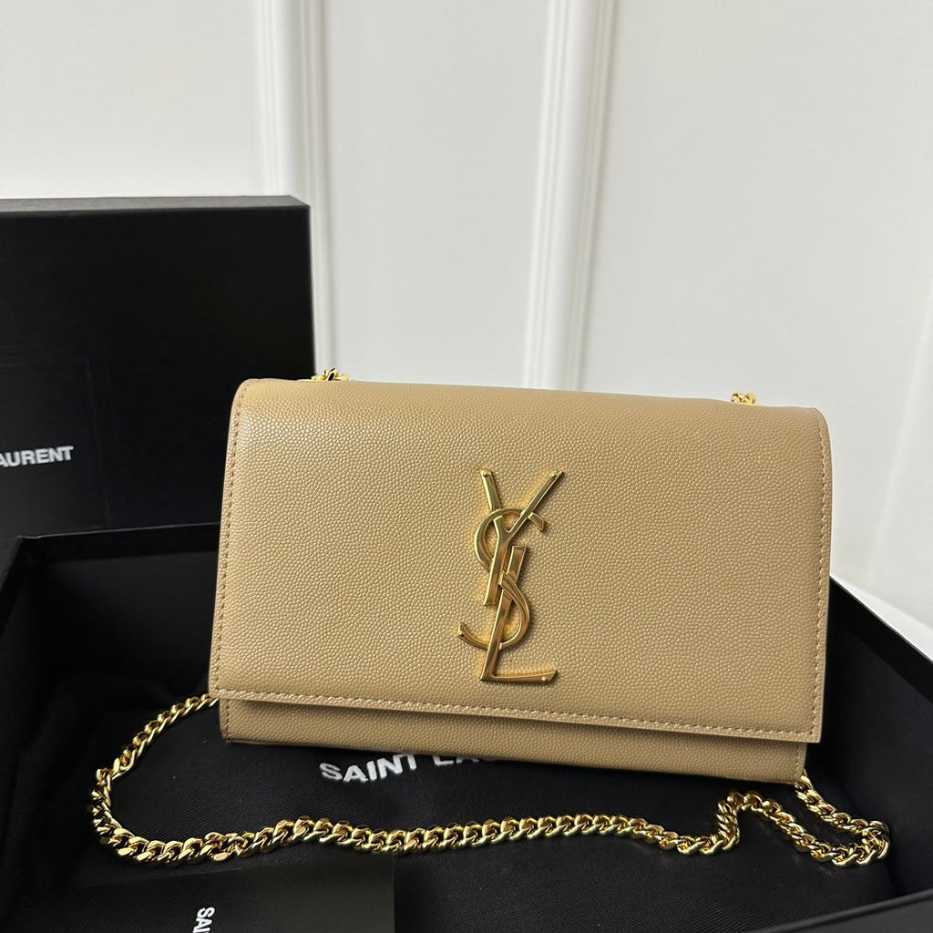 KATE 20 PETIT EN CUIR DE VEAU BEIGE CRÈME AVEC LOGO DORÉ
