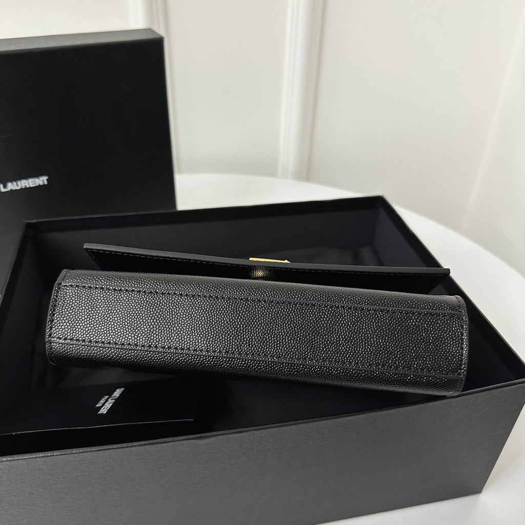 ケイト 20 スモール カーフスキン ブラック ゴールドロゴ