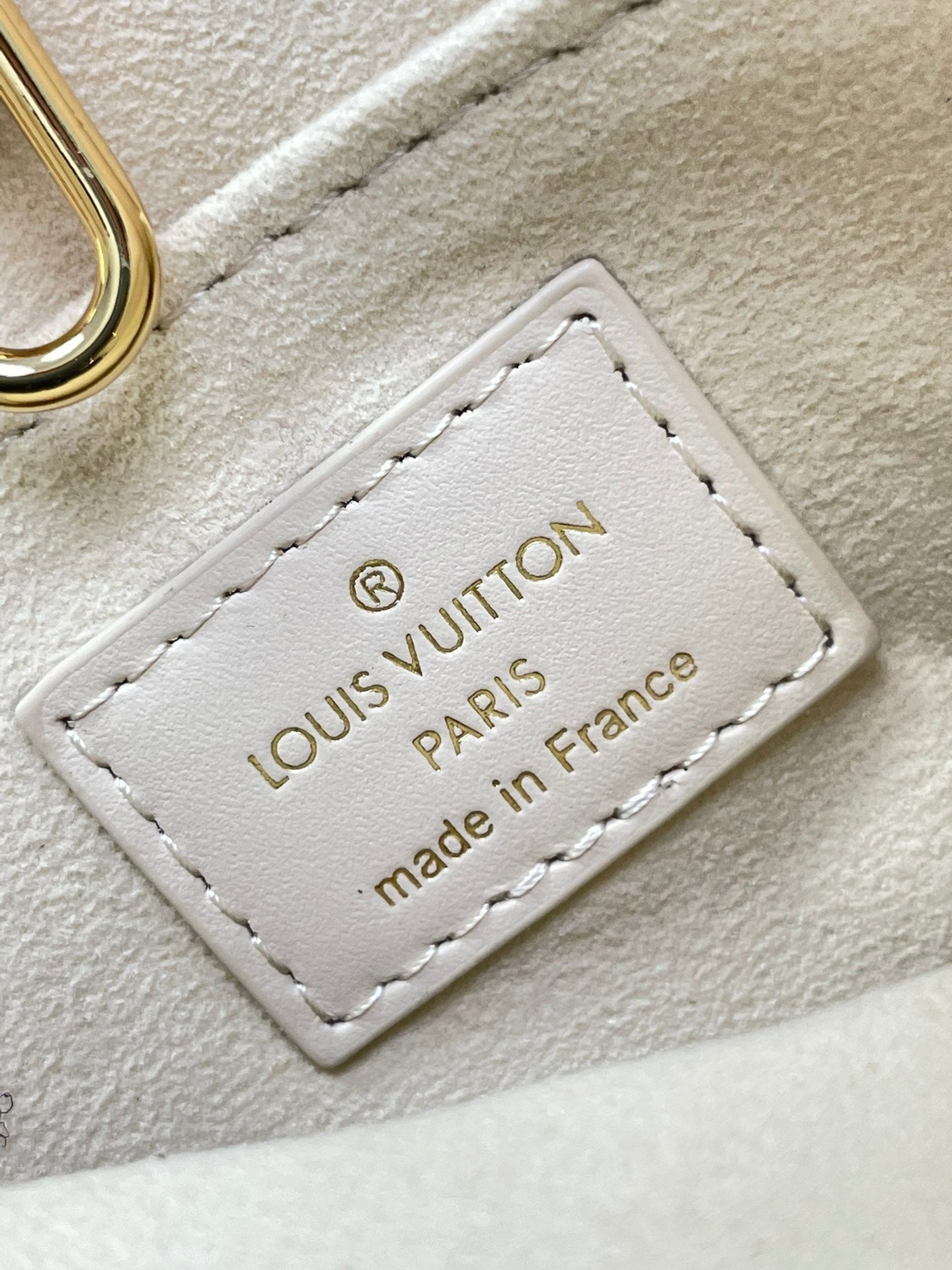 ONTHEGO BB 18 EN CUIR MONOGRAMME EMPREINTE SUNRISE AQUARELLE