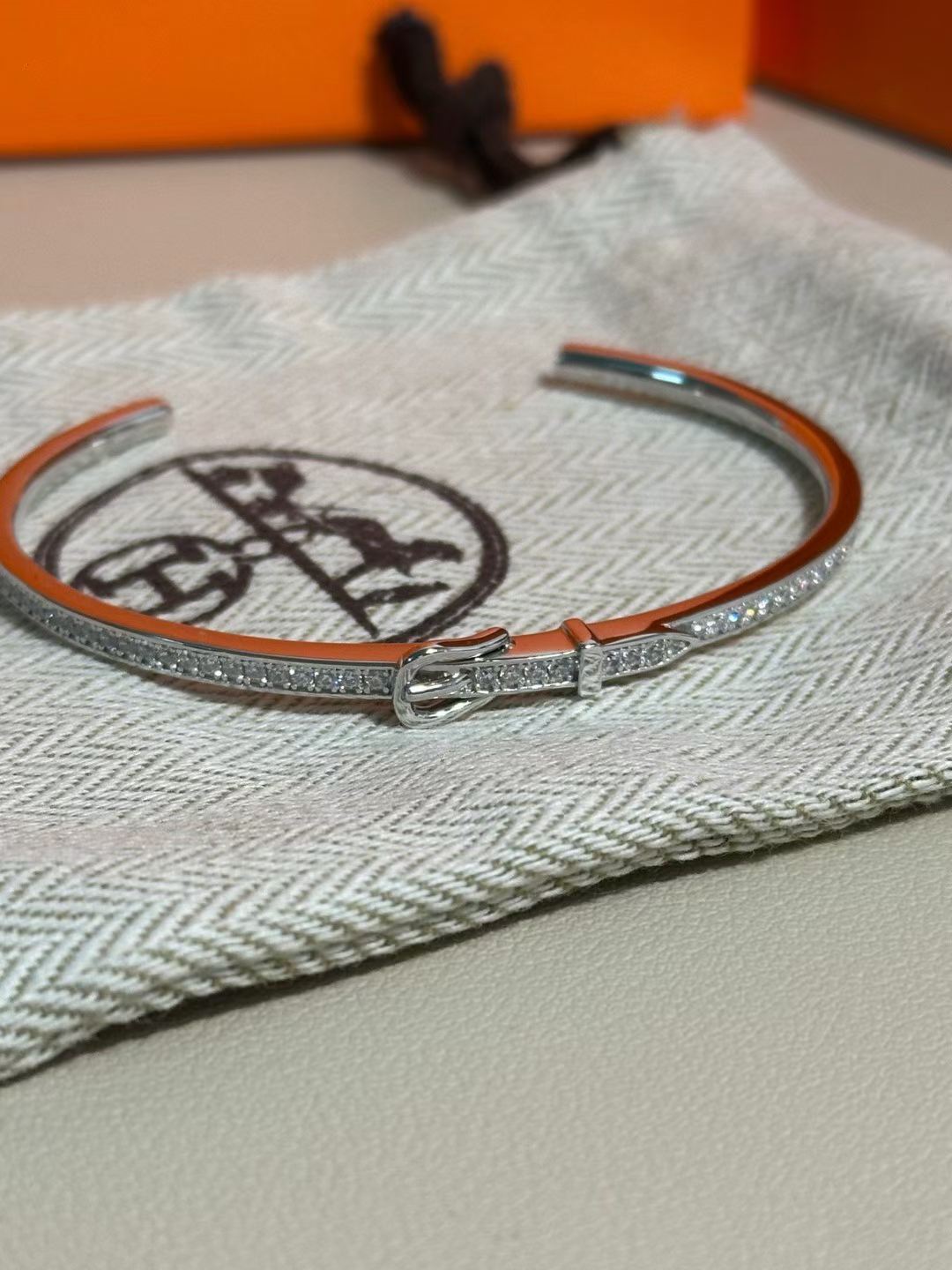 [?Shinejoy]DIAMOND-ENCRUSTED BRACELET THREE COLORS