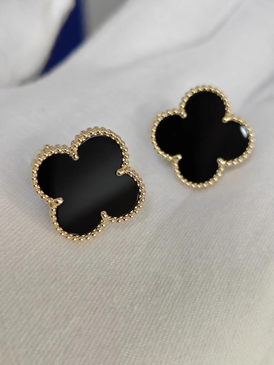 [Shinejoy]CLOVER 20MM BLACK MOP EARRINGS