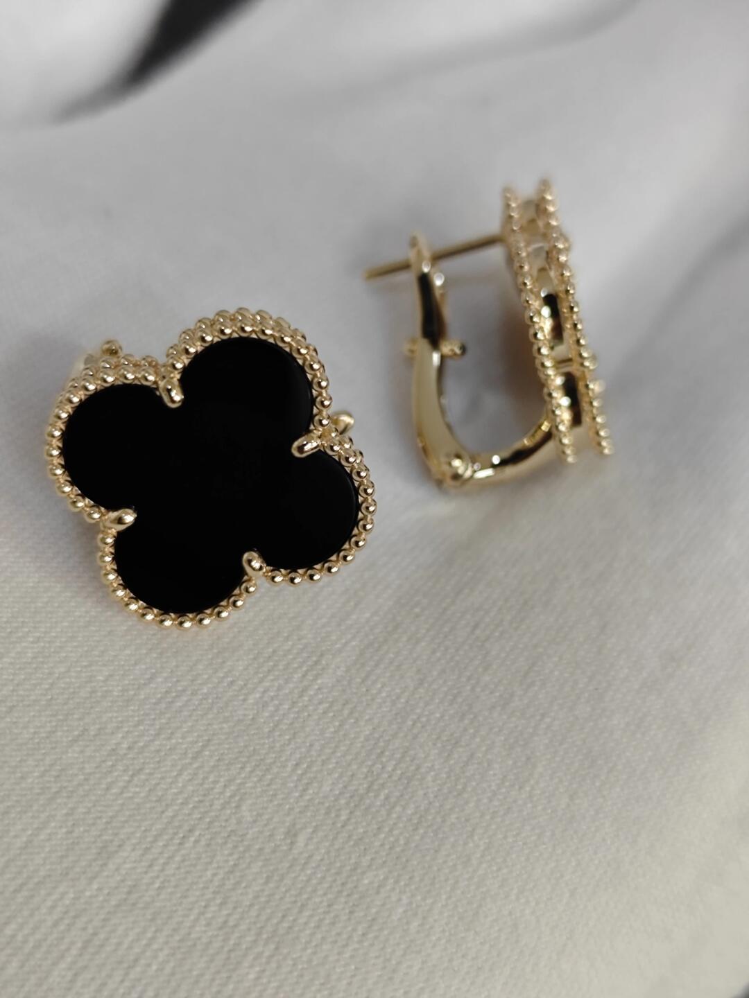 [Shinejoy]CLOVER 20MM BLACK MOP EARRINGS