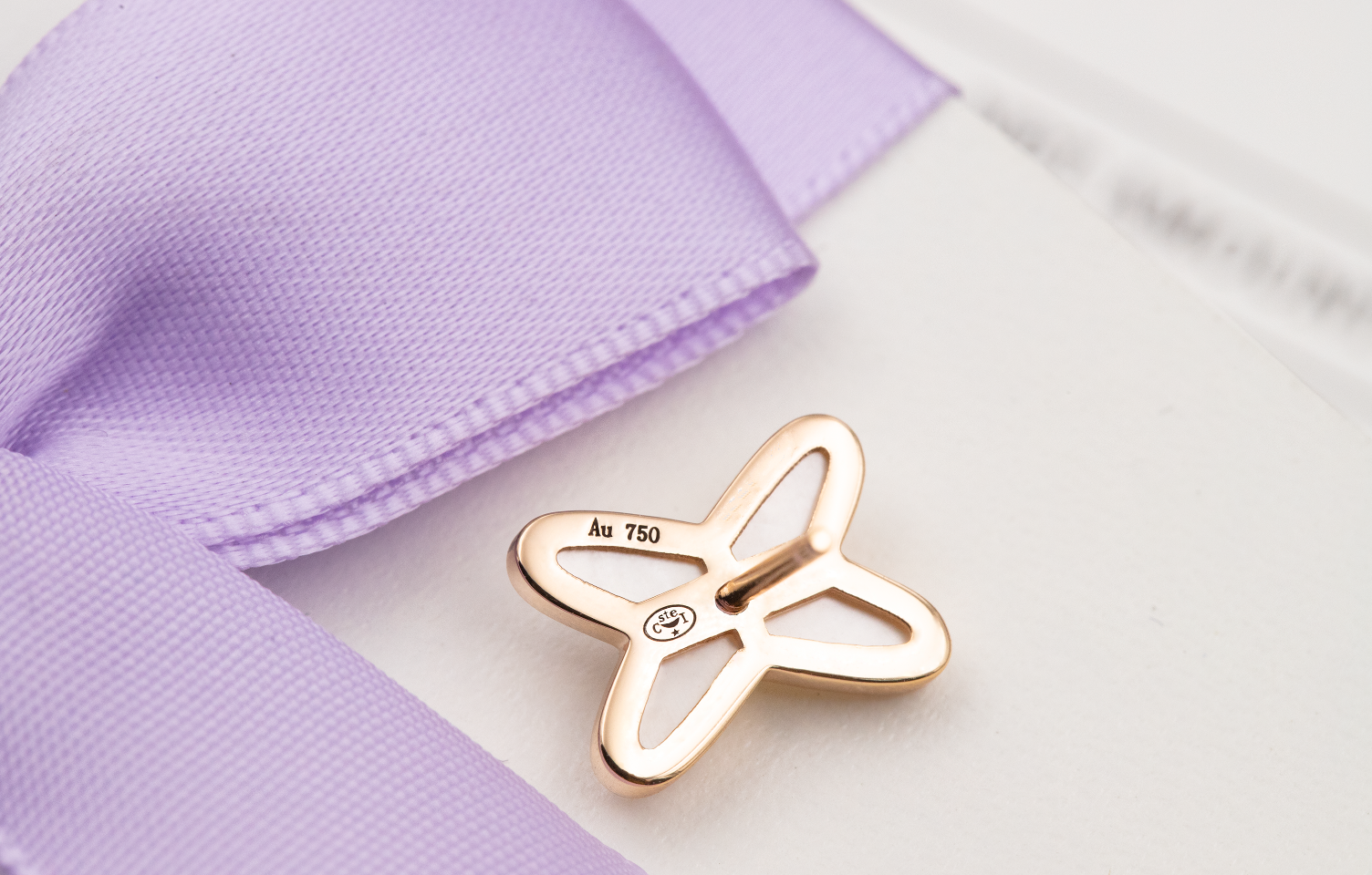 [Shinejoy]JEUX DE WHITE MOP PINK GOLD DIAMOND OREILLES
