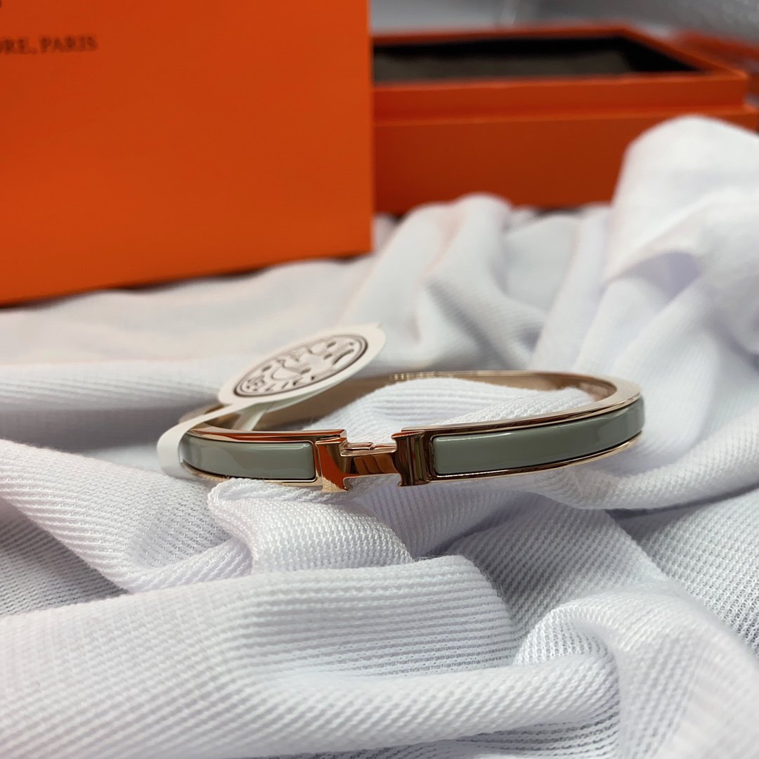 [Shinejoy]CLASSIC HM CLIC GREEN 8MM ENAMEL BRACELET