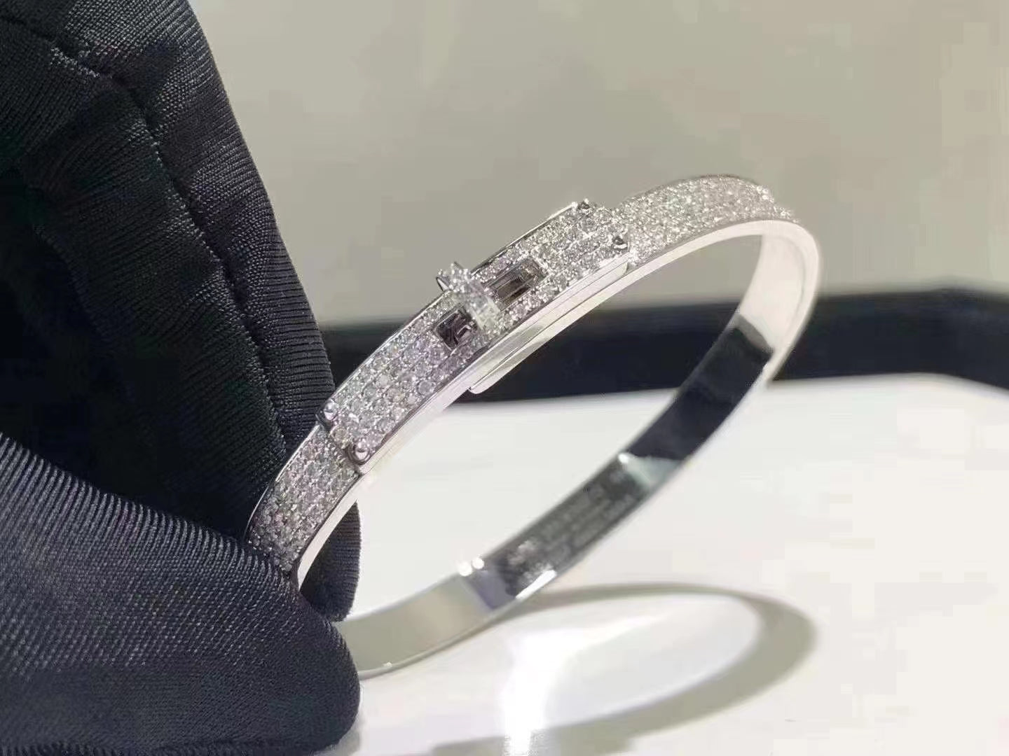 [Shinejoy]HM KELLY BRACELET IN SILVER AND FULL PAVE DIAMOND