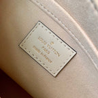 SAC ONTHEGO EST-OUEST 25 EN CUIR DE VACHE BEIGE MONOGRAMMÉ EN GAUFRAGE