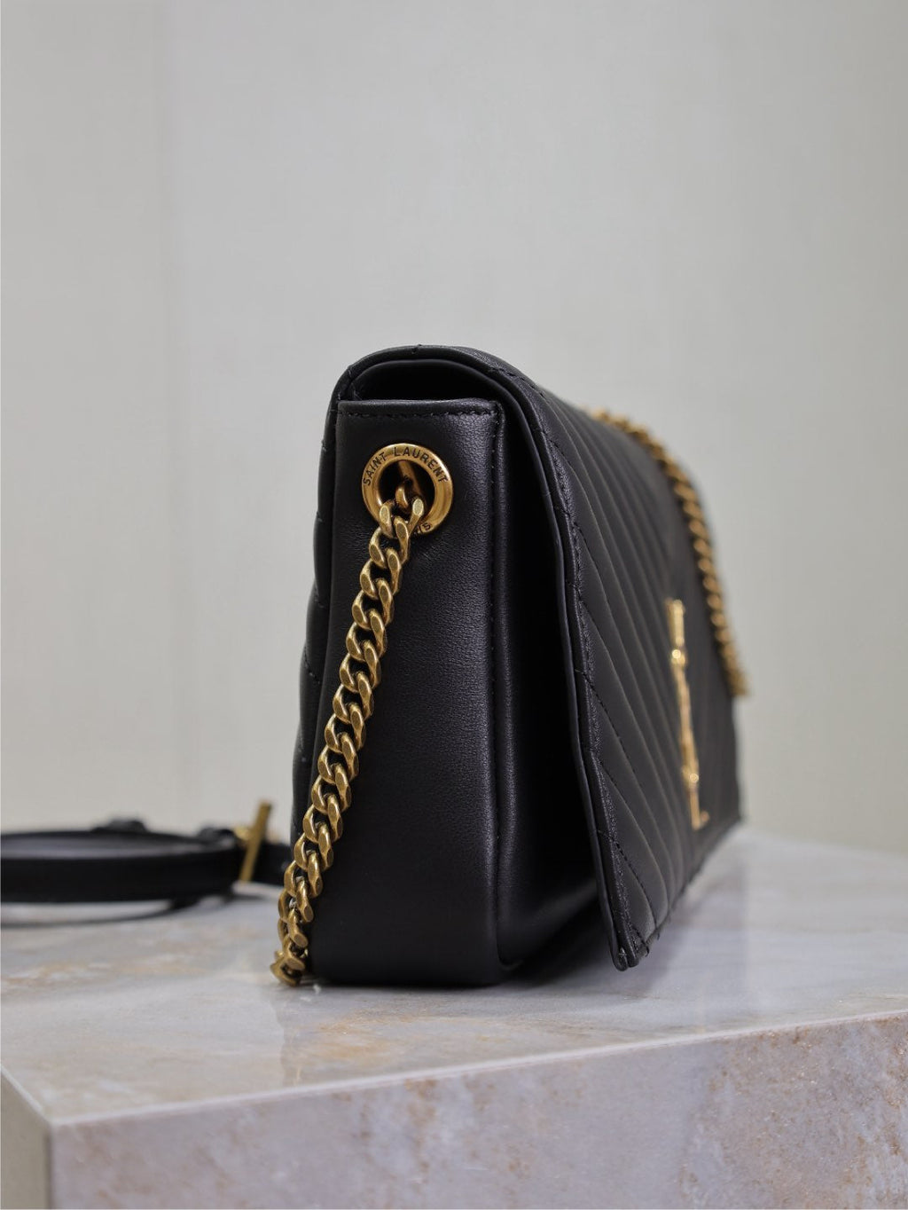 ケイト 99 ミディアムバッグ 26インチ ブラック キルティングナッパカーフスキン 銅製金具