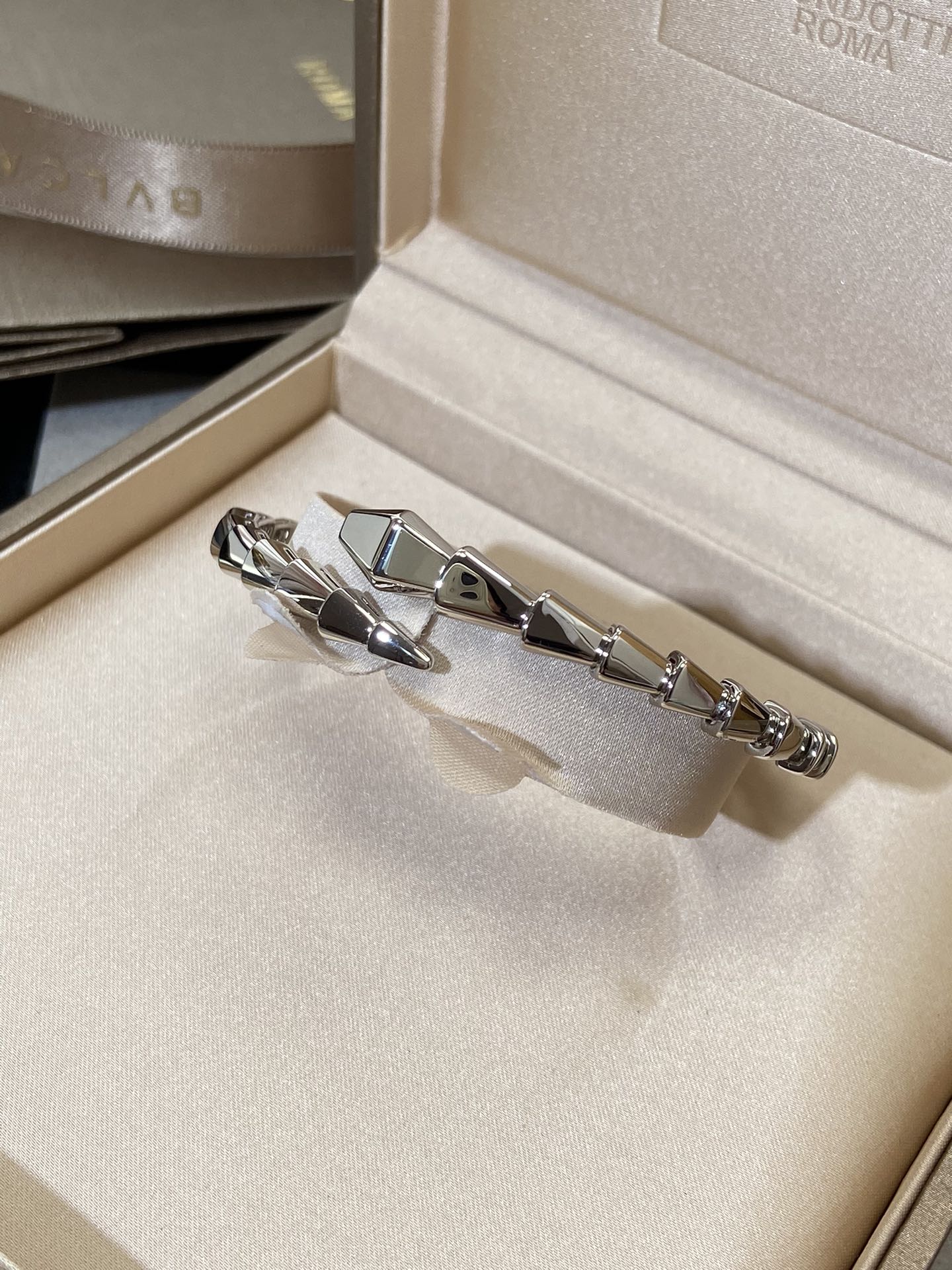 [Shinejoy]SERPENTI VIPER SILVER BRACELET